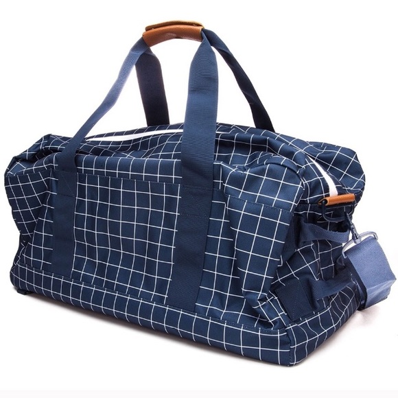 Large Herschel Outfitter duffel - Picture 4 of 4